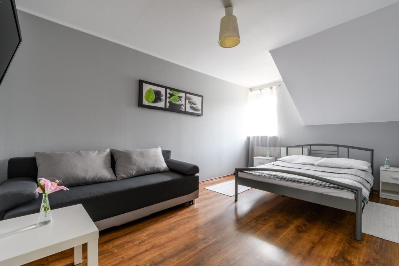 Hostel Krokodyl-Stara Praga Varsavia Esterno foto